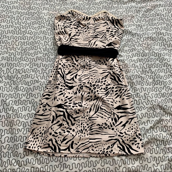 🌻2/$35🌻 H&M strapless dress - Picture 2 of 6